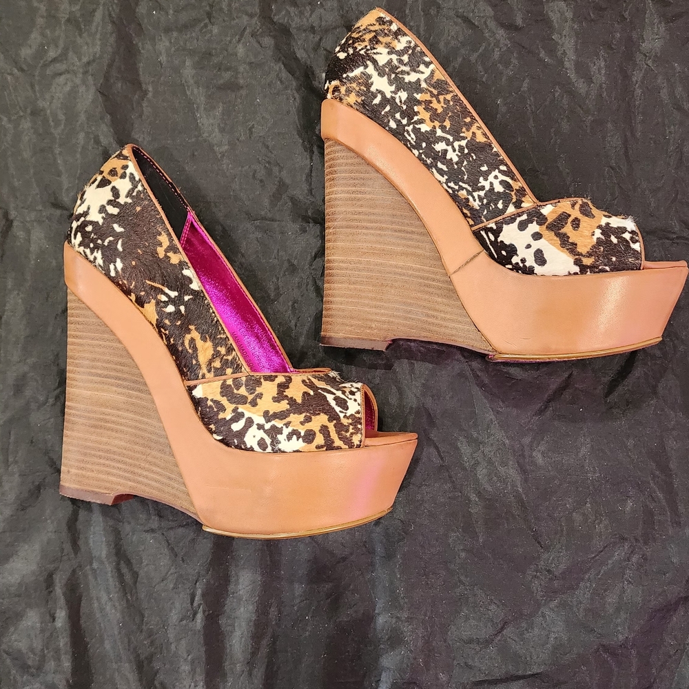 Betsey Johnson Peep Toe Wedges Size 7.5 - Picture 3 of 5
